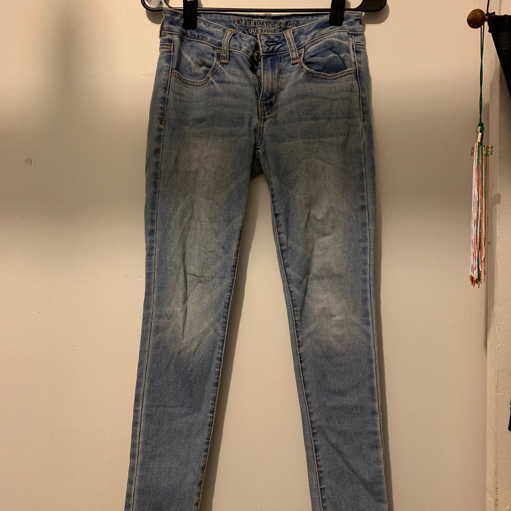American Eagle Light Wash Skinny Jeggings